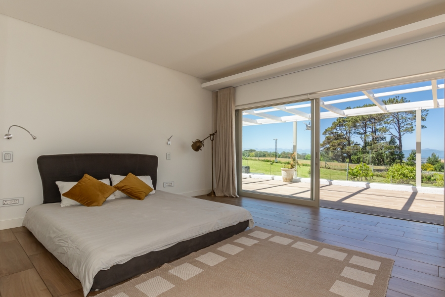 4 Bedroom Property for Sale in Bishopscourt Western Cape